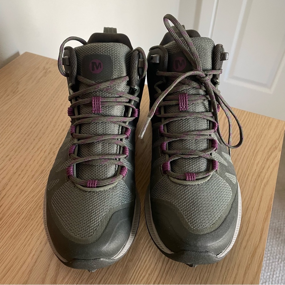 Women’s Merrell Zion FST Mid WP Hiking Boot Size 8 - Picture 2 of 5